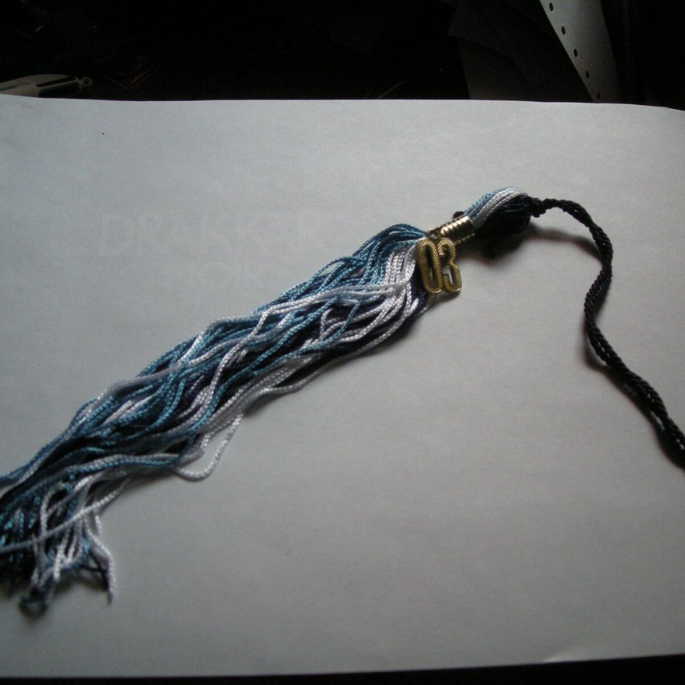 2003 MOTAR BOARD TASSLE GRADUATION NAVY LIGHT BLUE WHITE TASSEL